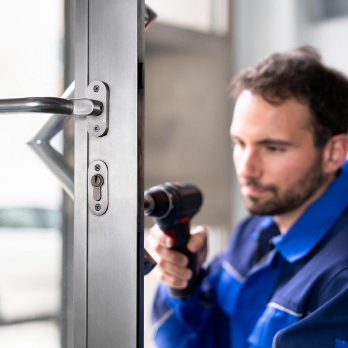 Professional locksmith service in Houston