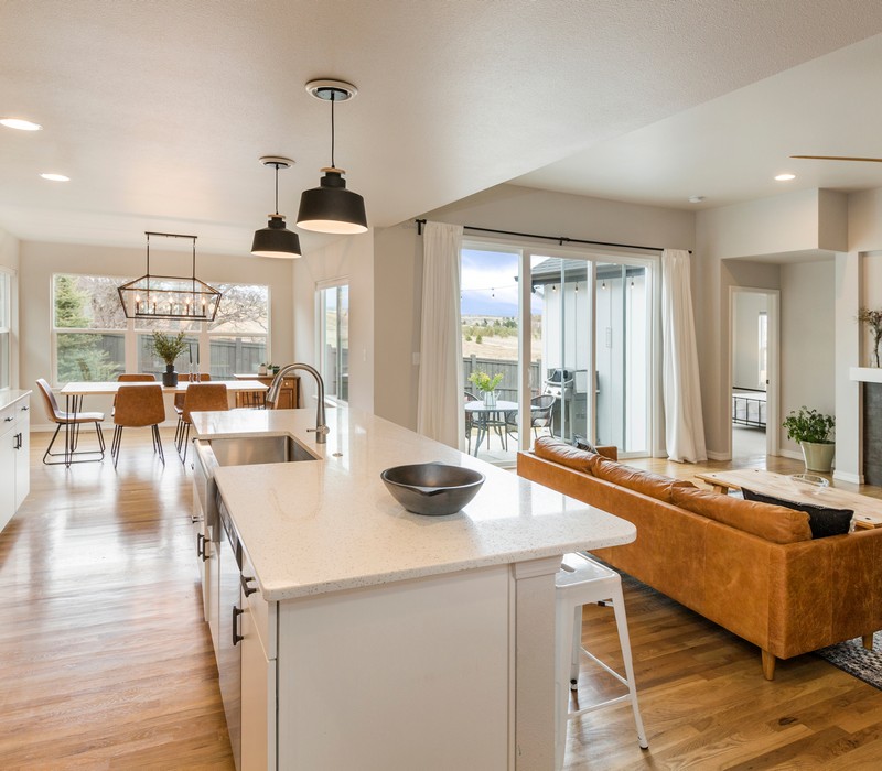 Modern two-tone kitchen cabinets creating contrast in Austin kitchens